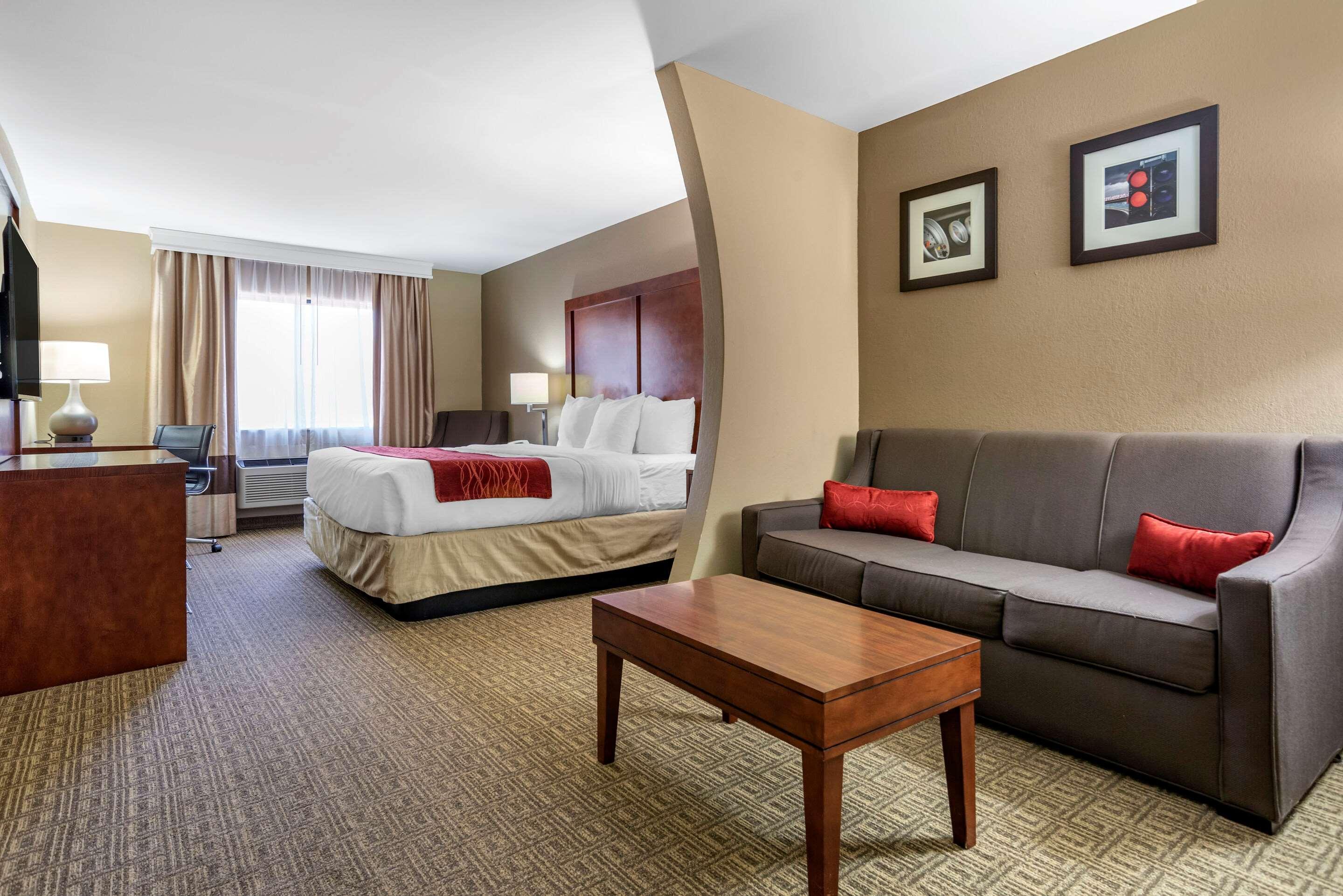 Comfort Inn & Suites Leeds I-20 Kültér fotó