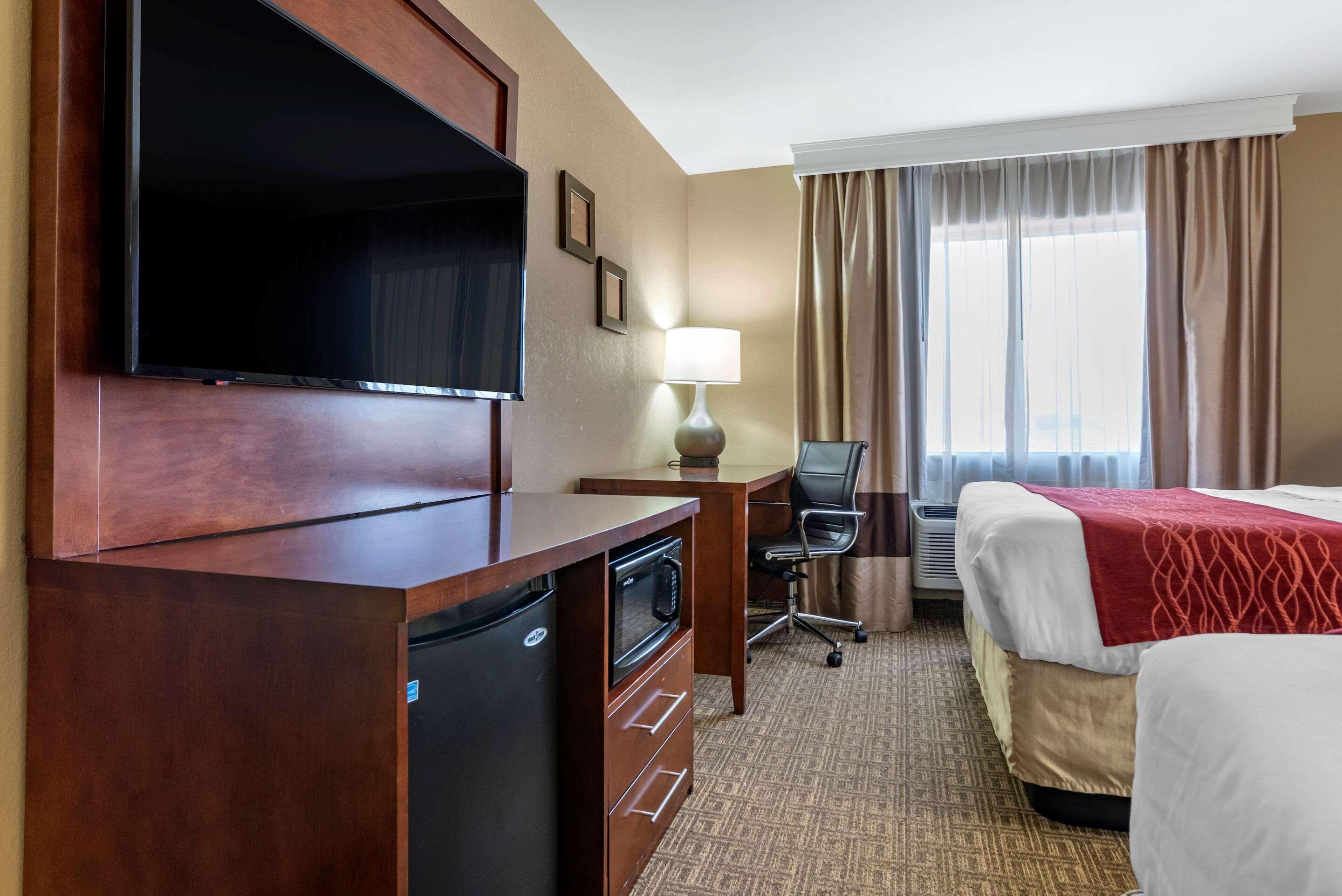 Comfort Inn & Suites Leeds I-20 Kültér fotó