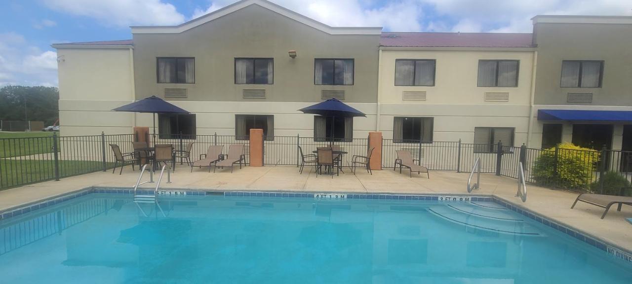 Comfort Inn & Suites Leeds I-20 Kültér fotó